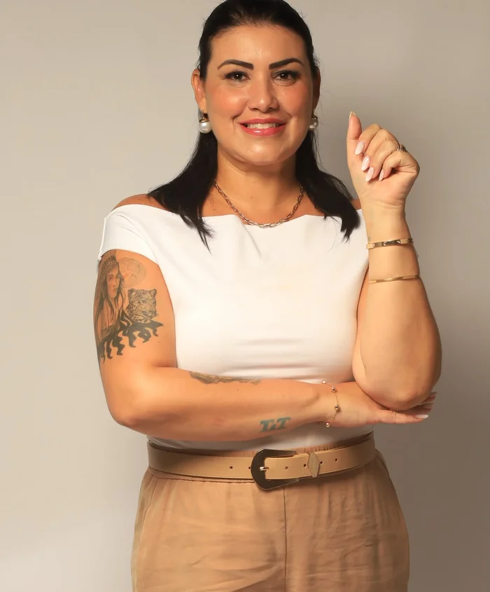 Marcela Cupello, Nail Designer e Instrutora no Studio Marcela Cupello, em Jacarepaguá